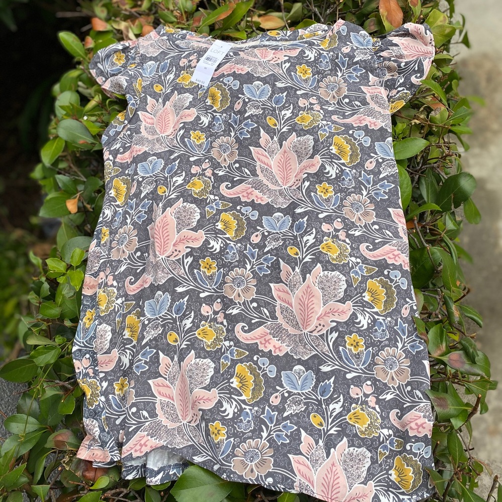 🎉new listing🎉Ann Loft Blouse - Picture 11 of 16